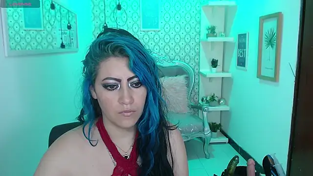 Snapshot of scarleth_blue chatting on 02.28.25 scarleth blue online show from 02.28.25