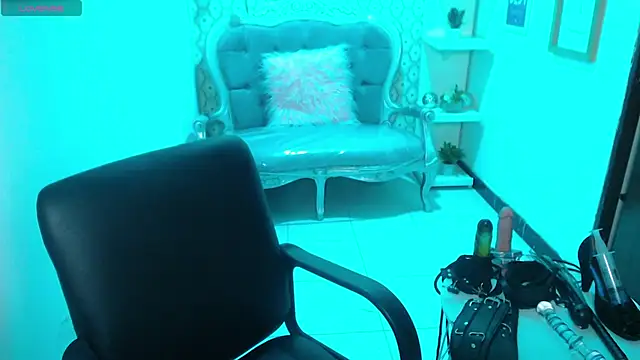 Snapshot of scarleth_blue chatting on 03.05.25 scarleth blue online show from 03.05.25
