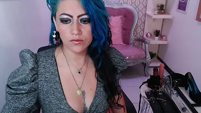 Snapshot of scarleth_blue chatting on 03.21.25 scarleth blue online show from 03.21.25