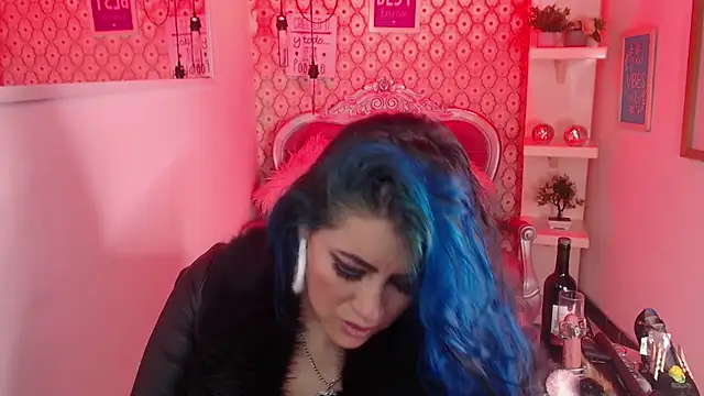 Snapshot of scarleth_blue chatting on 09.09.25 scarleth blue online show from 09.09.25