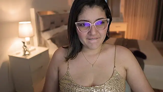 Camilaa bueno online show from 12.24.24