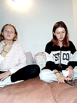 ella grays online show from 10.05.25