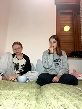 ella grays online show from 10.26.25