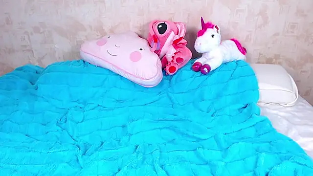 Snapshot of sofiaa_here chatting on 02.20.25 sofiaa here online show from 02.20.25