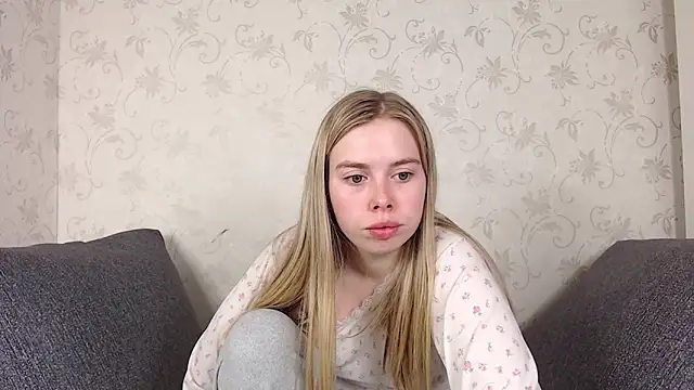 Snapshot of sofiaa_here chatting on 03.23.26 sofiaa here online show from 03.23.26