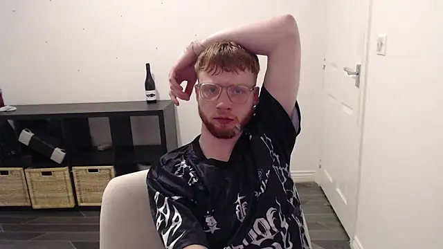 Snapshot of PrettyGinger chatting on 12.13.24 PrettyGinger online show from 12.13.24