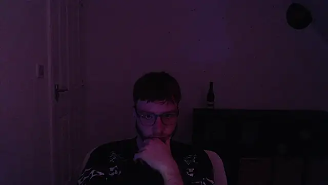 Snapshot of PrettyGinger chatting on 12.16.24 PrettyGinger online show from 12.16.24