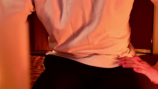 Snapshot of undo-busoku69 chatting on 02.01.25 undo-busoku69 online show from 02.01.25