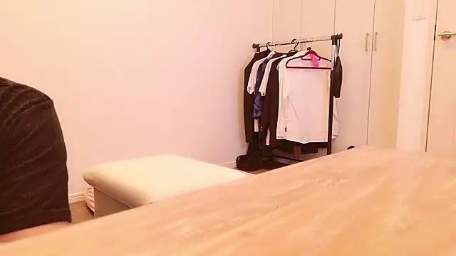 Snapshot of undo-busoku69 chatting on 09.24.25 undo-busoku69 online show from 09.24.25