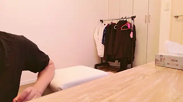 Snapshot of undo-busoku69 chatting on 10.17.25 undo-busoku69 online show from 10.17.25