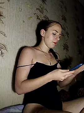 -bey bi Start online show from 10.28.25