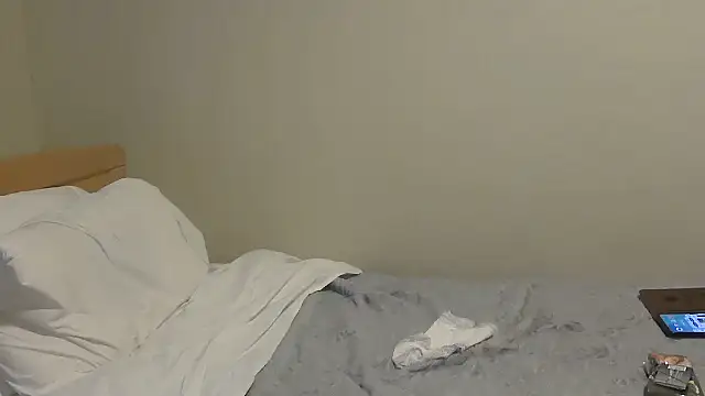 Snapshot of housewife_shantie chatting on 10.12.25 housewife shantie online show from 10.12.25