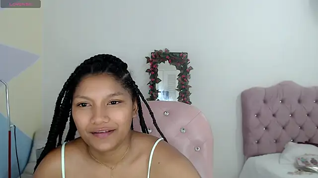 Snapshot of elly_willis chatting on 12.29.24 elly willis online show from 12.29.24