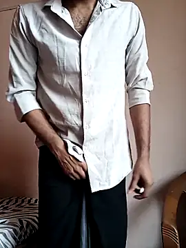 Vignesh3246 online show from 10.27.25