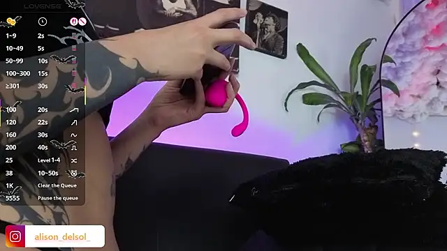 Alisson Wynter online show from 01.18.26