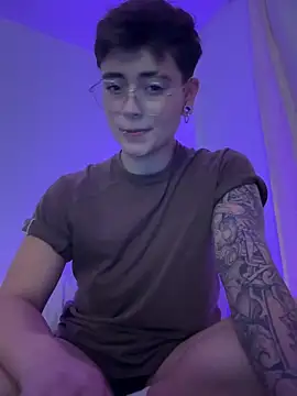 Chriss gomez2 online show from 11.17.25