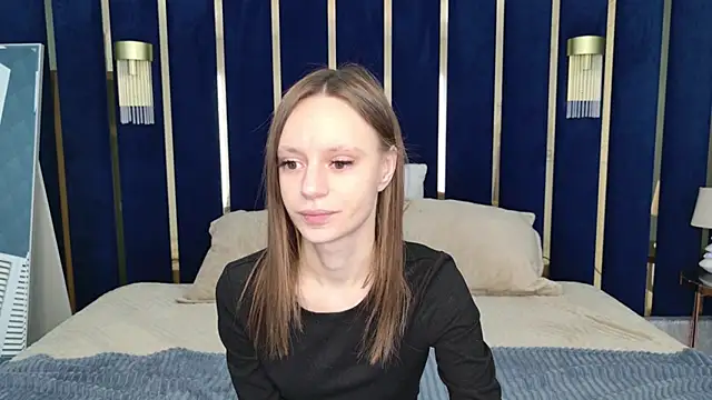 RebeccaMartons online show from 03.18.25