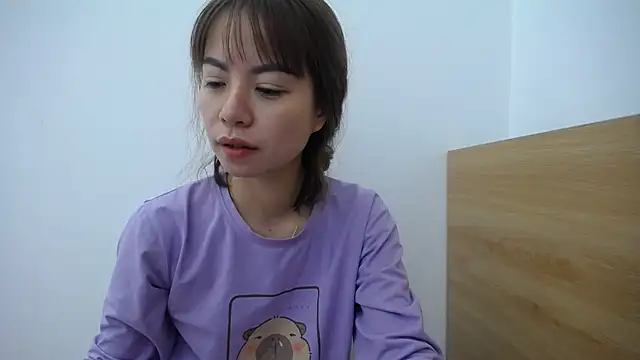 HotQueen online show from 01.27.25