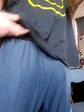 ChuckyyDee online show from 04.06.26