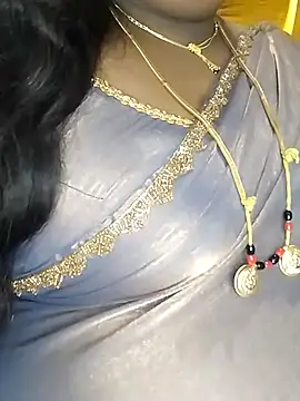 Snapshot of Sexy_Radhikaa chatting on 02.28.26 Sexy Radhikaa online show from 02.28.26