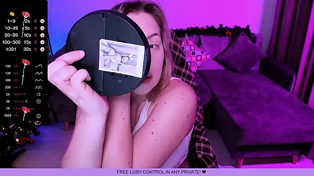 Jenny Luvv online show from 12.20.24