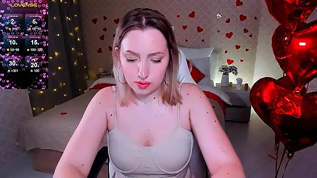 Jenny Luvv online show from 02.13.25