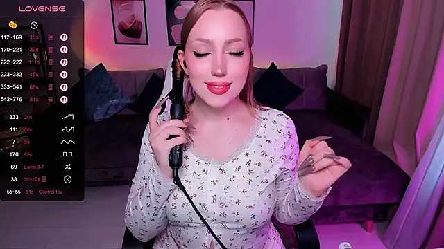 Jenny Luvv online show from 09.11.25