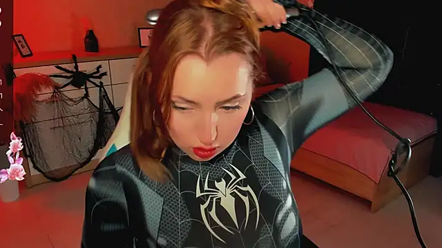 Jenny Luvv online show from 10.20.25