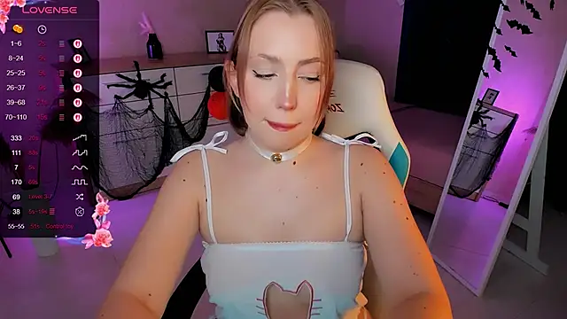 Jenny Luvv online show from 10.23.25