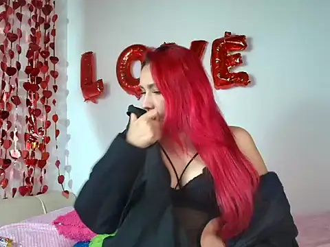 Snapshot of Carol_love0411 chatting on 03.07.25 Carol love0411 online show from 03.07.25