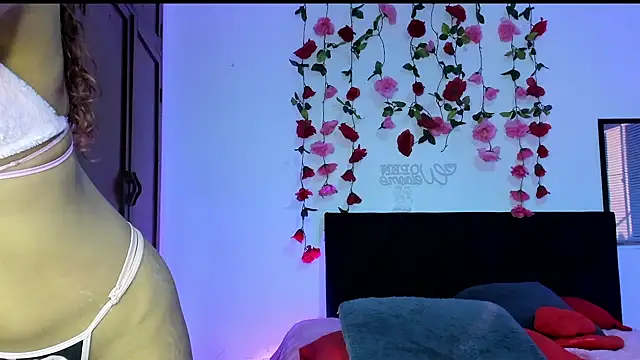AlanaParker6  online show from 12.05.24