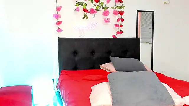 AlanaParker6  online show from 02.08.25
