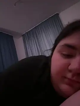 Snapshot of hotiee chatting on 02.22.25 hotiee online show from 02.22.25