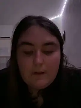 Snapshot of hotiee chatting on 03.10.25 hotiee online show from 03.10.25