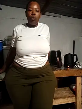 curvyloneah75 online show from 02.22.26