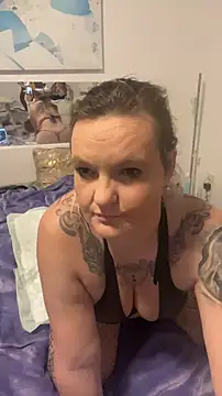 Snapshot of Inked_blondi chatting on 01.08.25 Inked blondi online show from 01.08.25