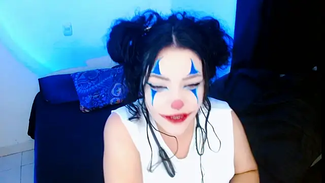 DollCam   online show from 10.31.25