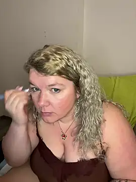 CurvyAnonymousGirl89 online show from 01.24.25