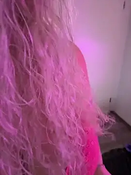 Snapshot of CurvyAnonymousGirl89 chatting on 10.02.25 CurvyAnonymousGirl89 online show from 10.02.25