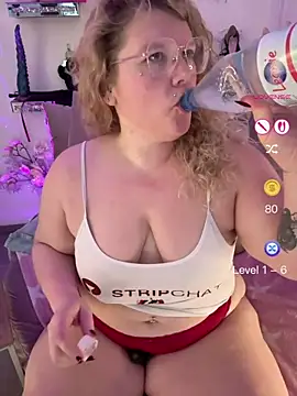 CurvyAnonymousGirl89 online show from 05.31.26