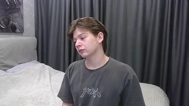 W N G S online show from 10.10.25