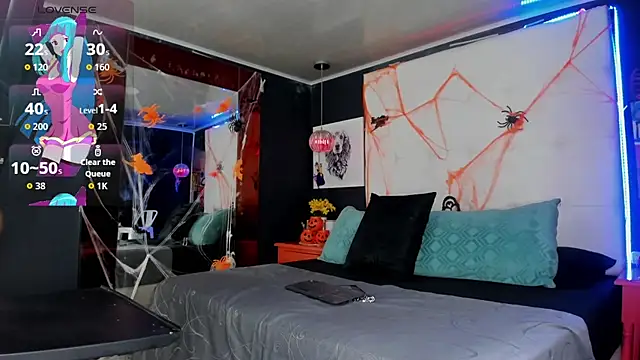 Pandora Rey2 online show from 10.31.25