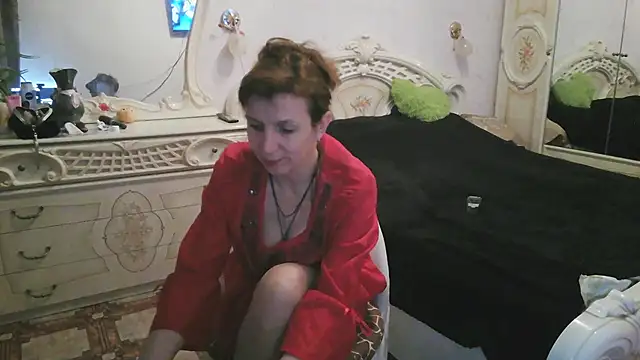 Snapshot of Debra_Phoenix chatting on 10.24.25 Debra Phoenix online show from 10.24.25