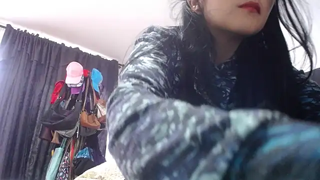 princehermosa44 online show from 10.21.25