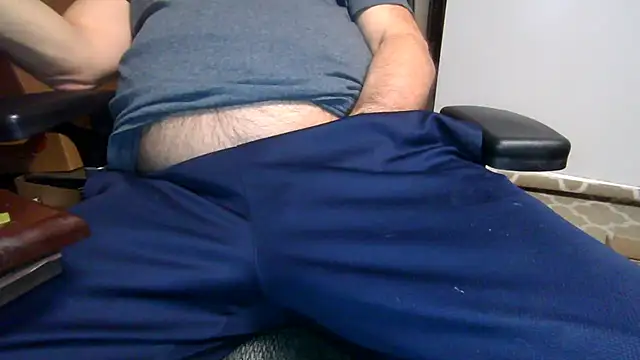 Snapshot of thickdaddy59 chatting on 12.05.24 thickdaddy59 online show from 12.05.24