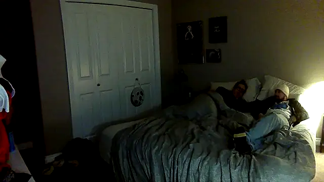 Snapshot of Fuckboy4public chatting on 03.15.25 Fuckboy4public online show from 03.15.25