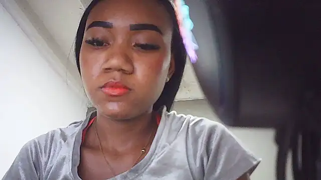Fariana01 online show from 06.19.26