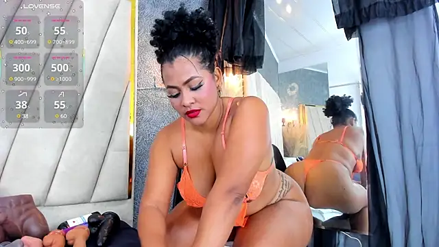 Snapshot of Madison-Diaz chatting on 03.07.25 Madison-Diaz online show from 03.07.25