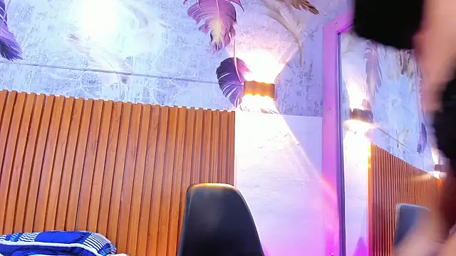 Madison-Diaz online show from 04.16.26