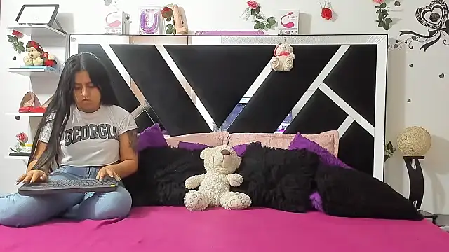 abby eemily online show from 09.13.25